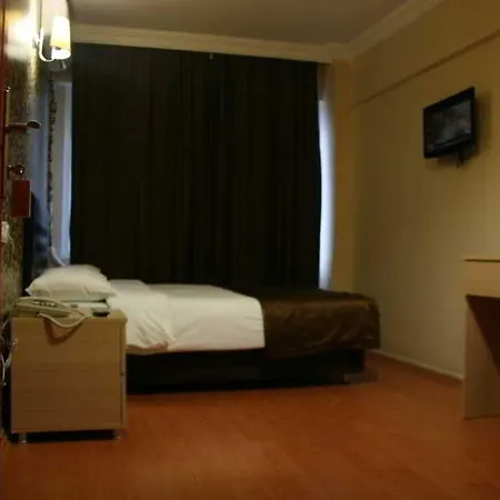 Sirkeci Hotel *