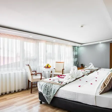Sirkeci Hotel&spa Otel *